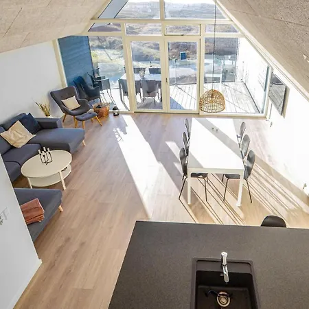 Apartament Gorgeous In With House A Panoramic View *